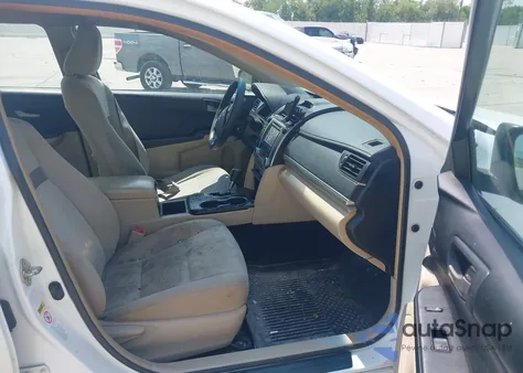 2014 Toyota Camry L z USA, uszkodzony, nr VIN 4T4BF1FK0ER368508